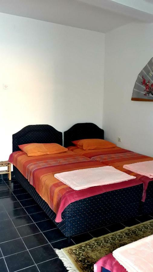 Apartman Tatjana Sutomore Buitenkant foto