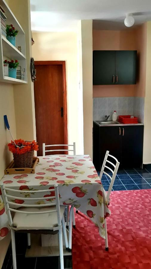 Apartman Tatjana Sutomore Buitenkant foto