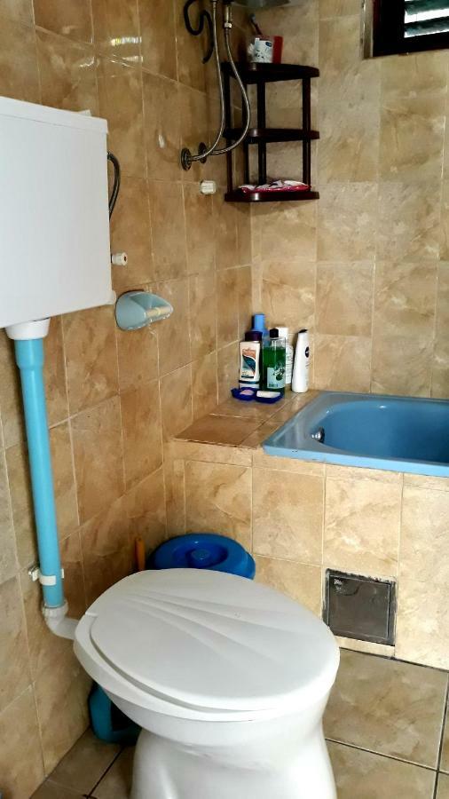 Apartman Tatjana Sutomore Buitenkant foto