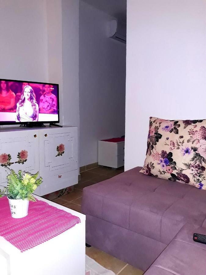 Apartman Tatjana Sutomore Buitenkant foto